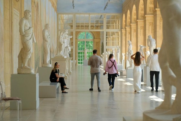 Maîtriser l"art du burin : exploration innovante des techniques modernes et de leur impact contemporain